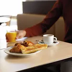 Hotel Ace Ferrand La Pardieu