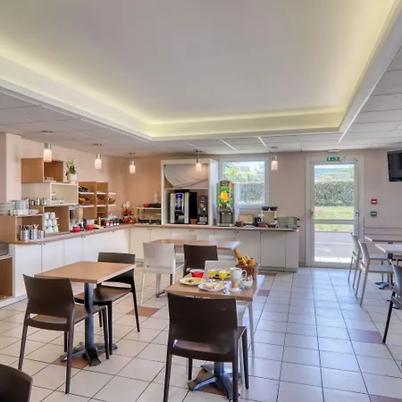 Hotel Ace Ferrand La Pardieu 3*