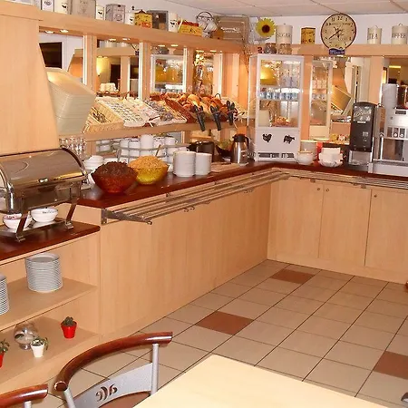 Ace Ferrand La Pardieu 3* Clermont-Ferrand