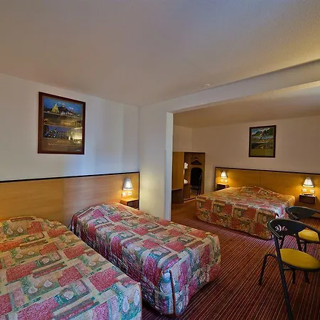 Ace Ferrand La Pardieu Otel 3*