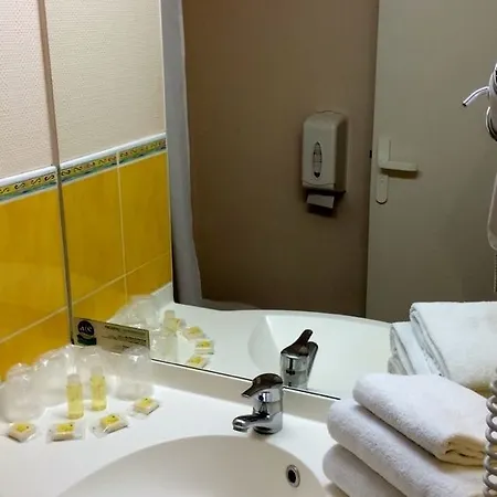 Hotel Ace Ferrand La Pardieu 3*