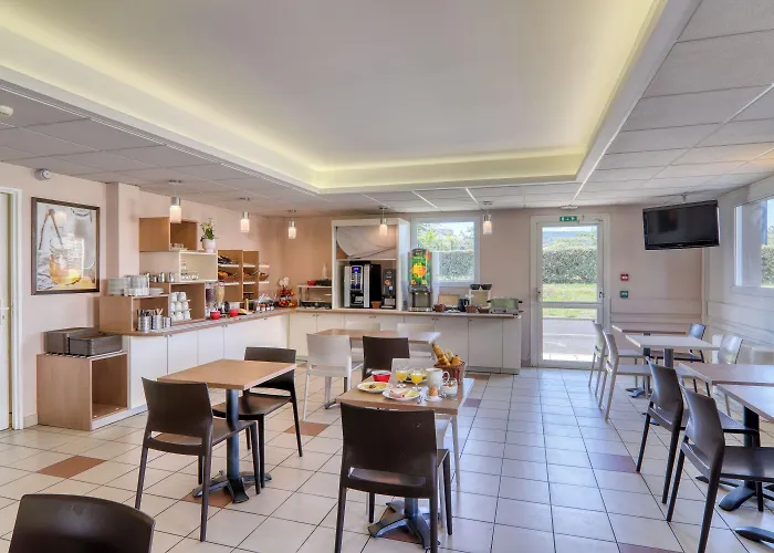 Hotel Ace Ferrand La Pardieu 3*