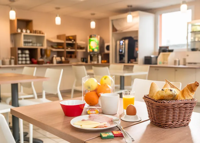 Ace Ferrand La Pardieu Otel