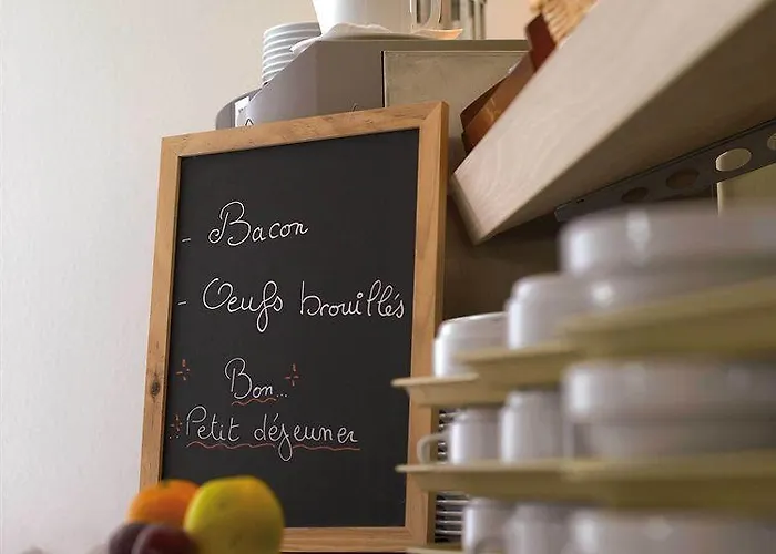 Ace Ferrand La Pardieu Otel