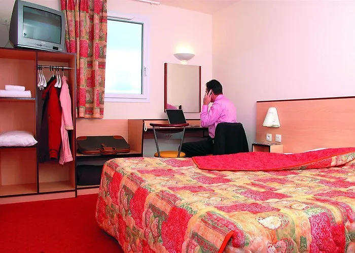 Ace Ferrand La Pardieu Hotel Clermont-Ferrand