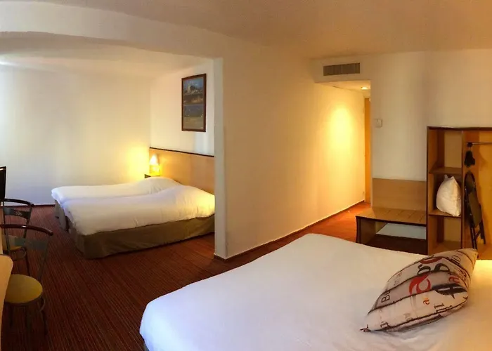 Ace Ferrand La Pardieu Otel